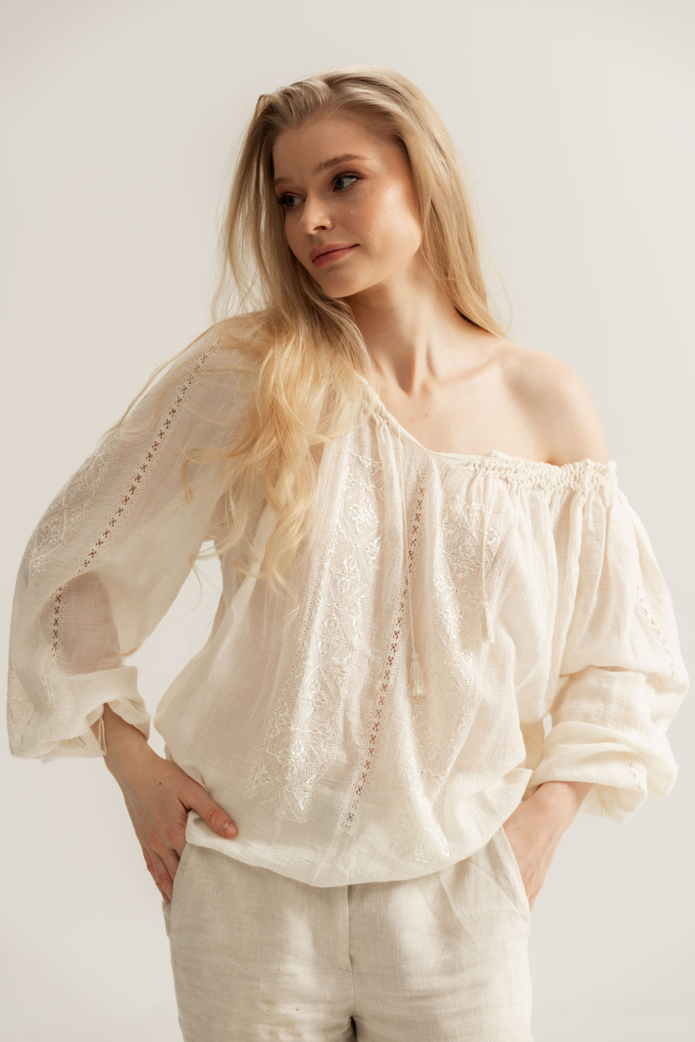 Iconic Romanian Gauze Blouse – Handcrafted Heritage Piece