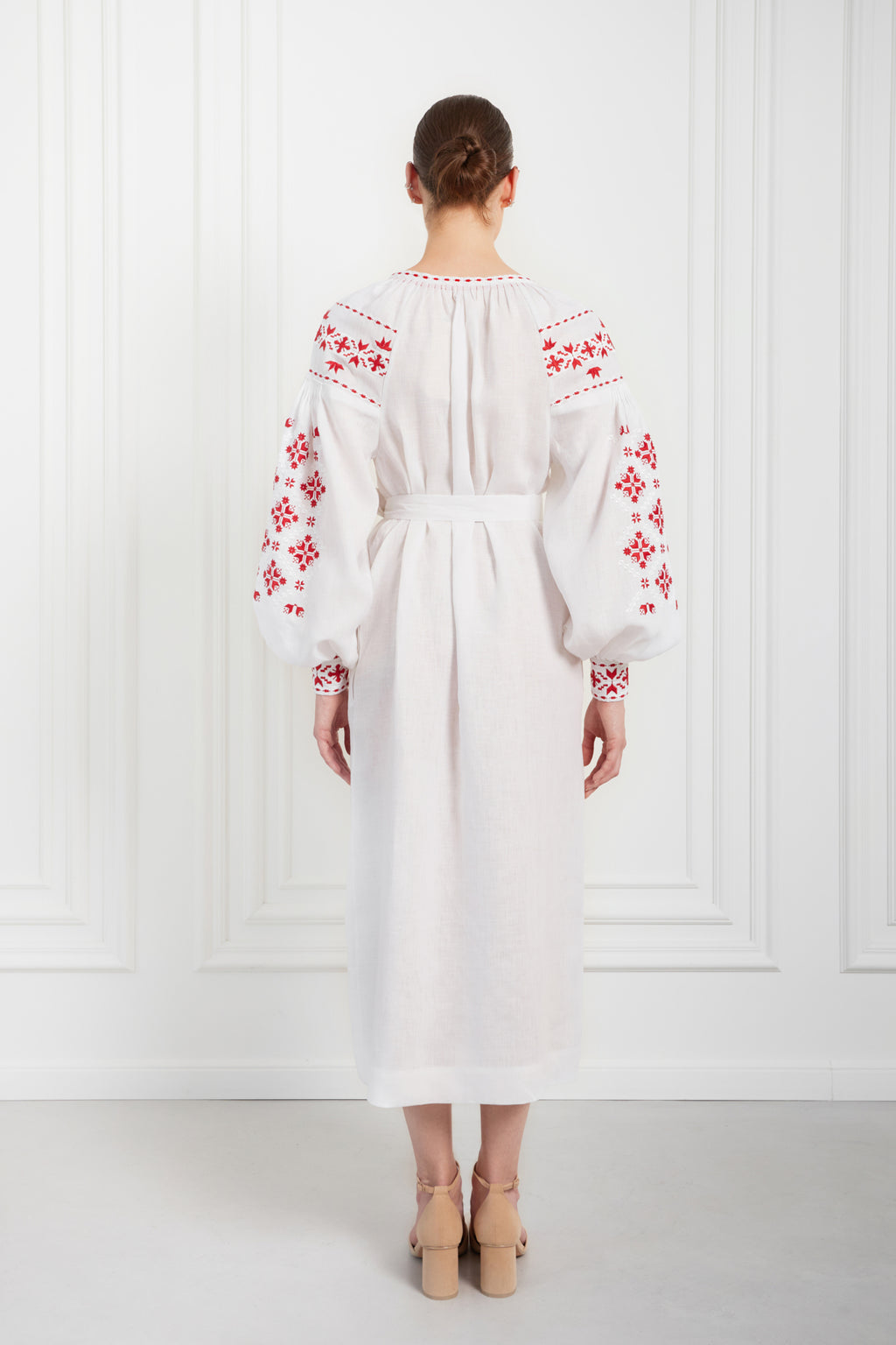 Olesya embroidered dress