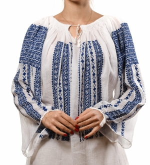 Romanian embroidered blouse in blue folk pattern Prahova