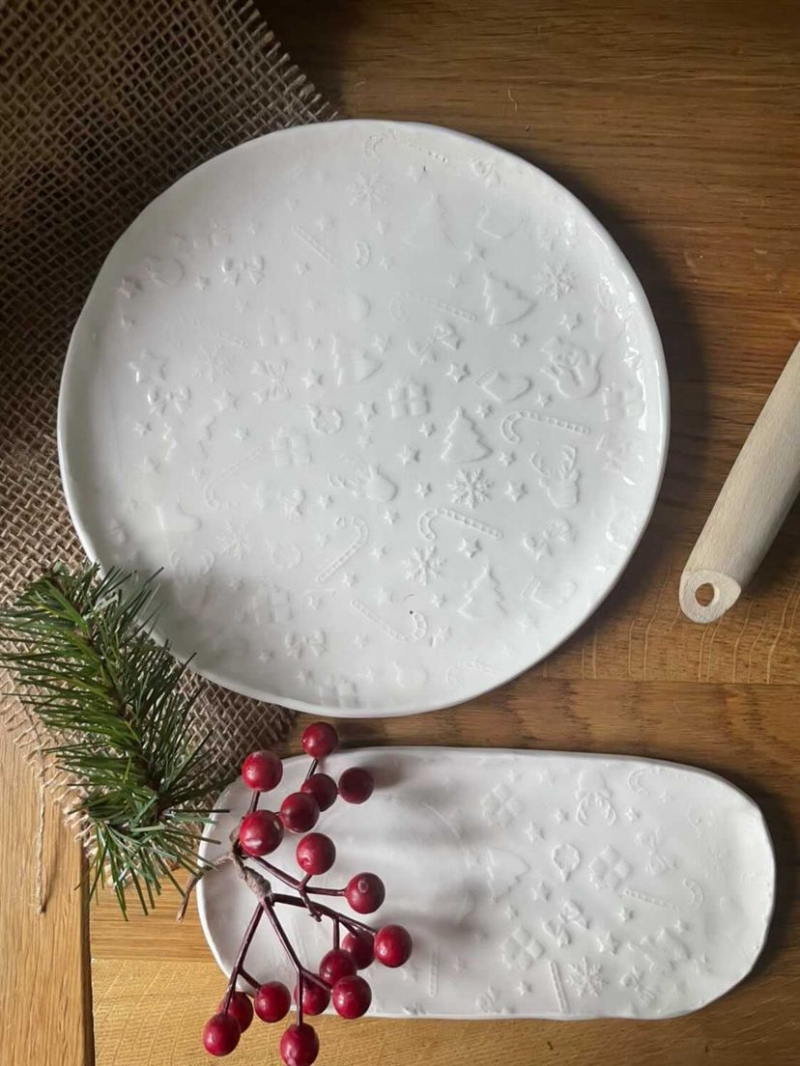 Christmas ceramic plate crafted by artist Narcisa Soare