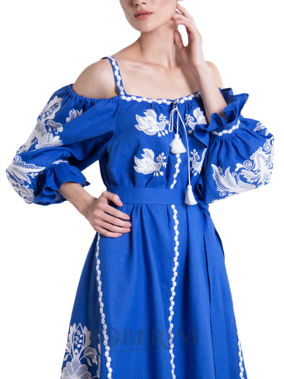Dress with open shoulders “Song of the Nightingale”
