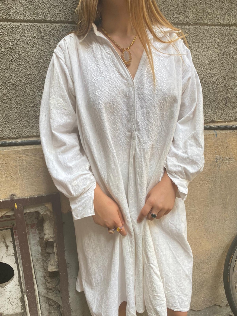 Romanian Mehedinti dress handmade on linen cloth Perseida